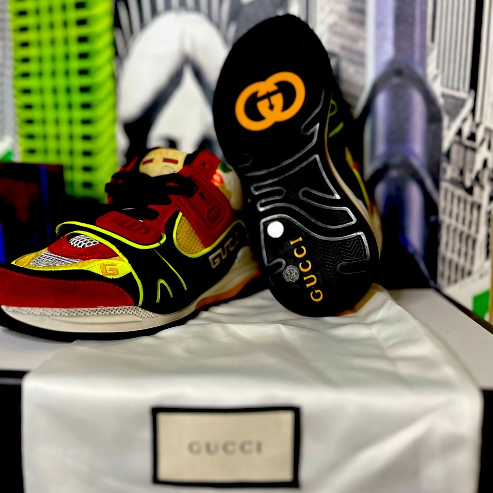 Gucci Sneakers size 4.5